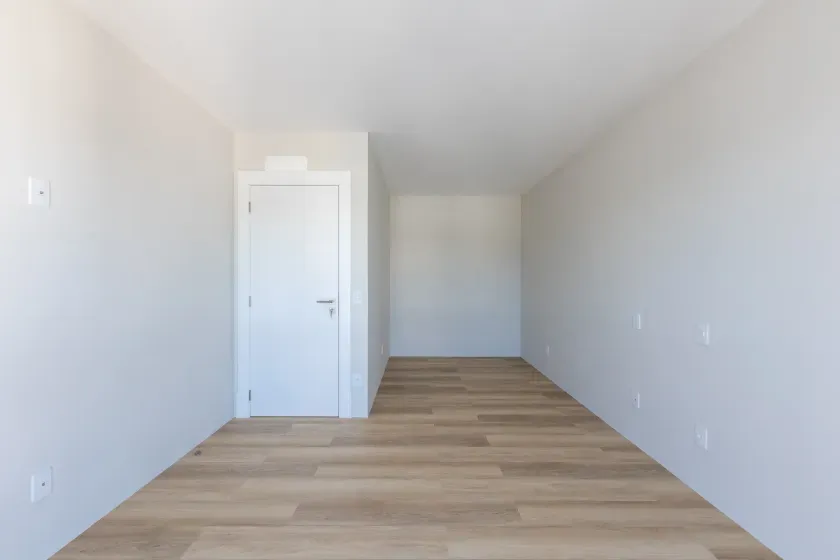 Apartamento vista mar e andar alto! Com 4 suítes e 3 vagas no Bairro Pioneiros em Balneário Camboriú — foto 12