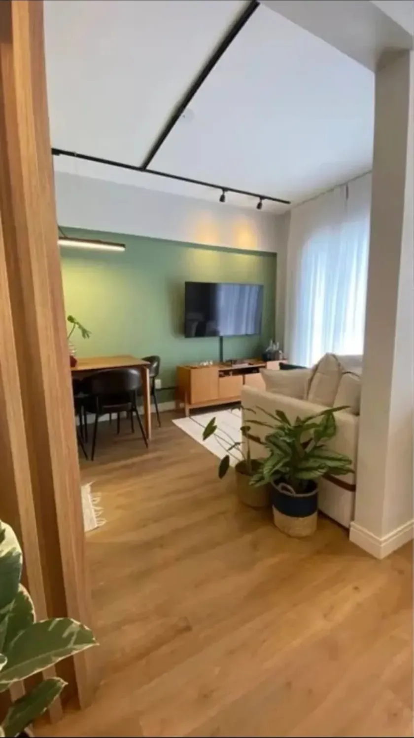 Apartamento com 2 dormitórios reformado e mobiliado com linda vista em Balneário Camboriú — foto 3