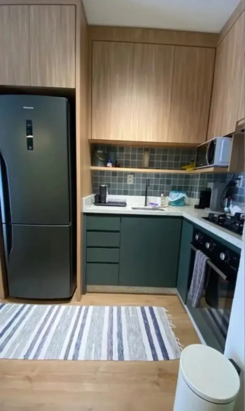 Apartamento com 2 dormitórios reformado e mobiliado com linda vista em Balneário Camboriú — foto 4