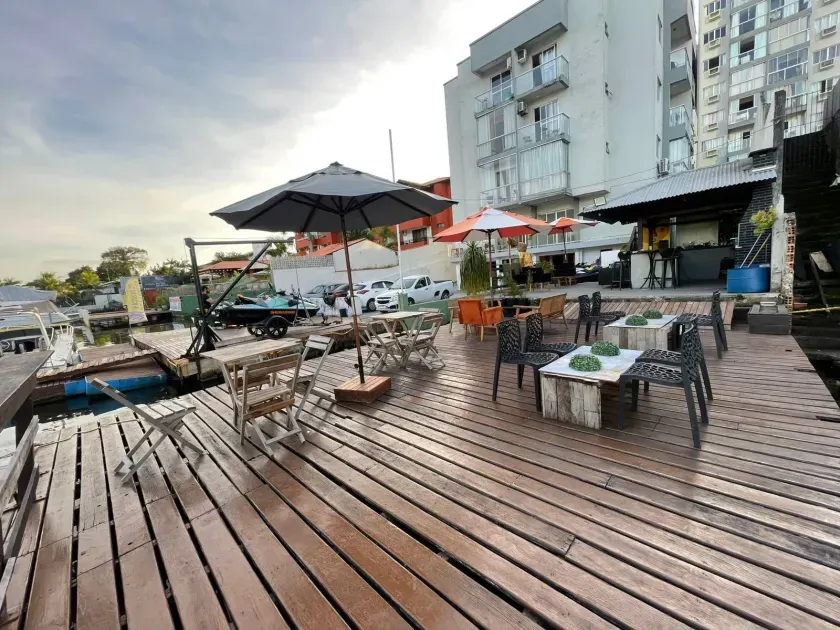 Apartamento com 2 dormitórios reformado e mobiliado com linda vista em Balneário Camboriú — foto 14
