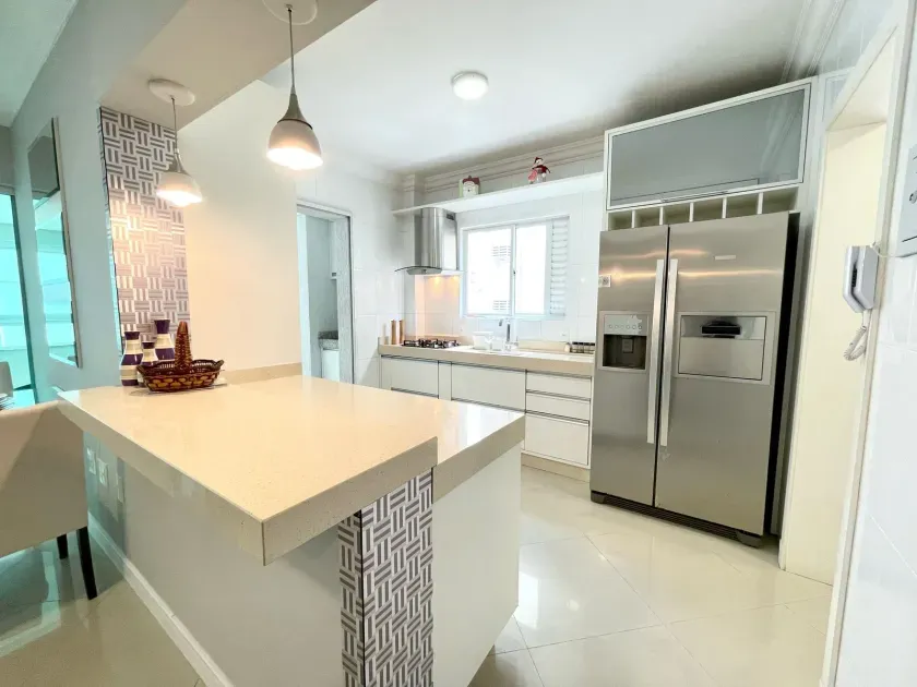 Apartamento com 3 dormitórios sendo 1 suíte e 2 vagas de garagem em Balneário Camboriú/SC — foto 3