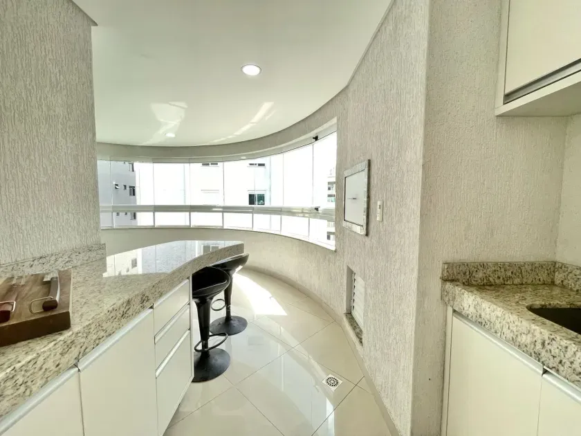 Apartamento com 3 dormitórios sendo 1 suíte e 2 vagas de garagem em Balneário Camboriú/SC — foto 10