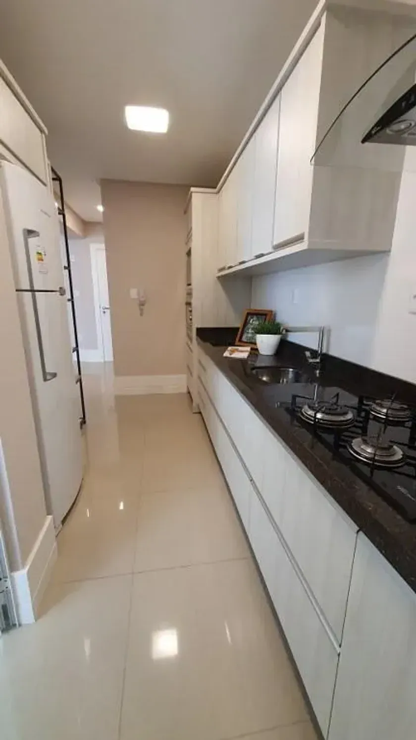 Apartamento finamente mobiliado com 3 suítes e 2 vagas de garagem no Centro  Balneário Camboriú — foto 6