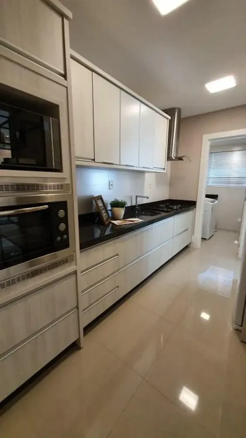 Apartamento finamente mobiliado com 3 suítes e 2 vagas de garagem no Centro  Balneário Camboriú — foto 7