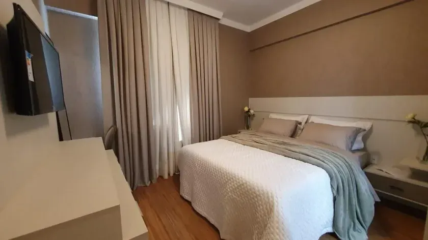 Apartamento finamente mobiliado com 3 suítes e 2 vagas de garagem no Centro  Balneário Camboriú — foto 10