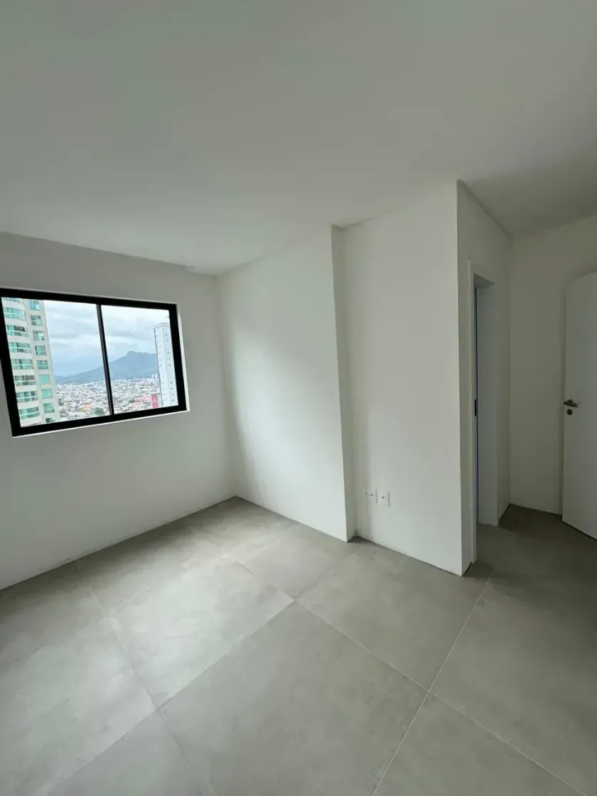 Apartamento no Centro com 4 suítes e 3 vagas de garagem em Balneário Camboriú — foto 3