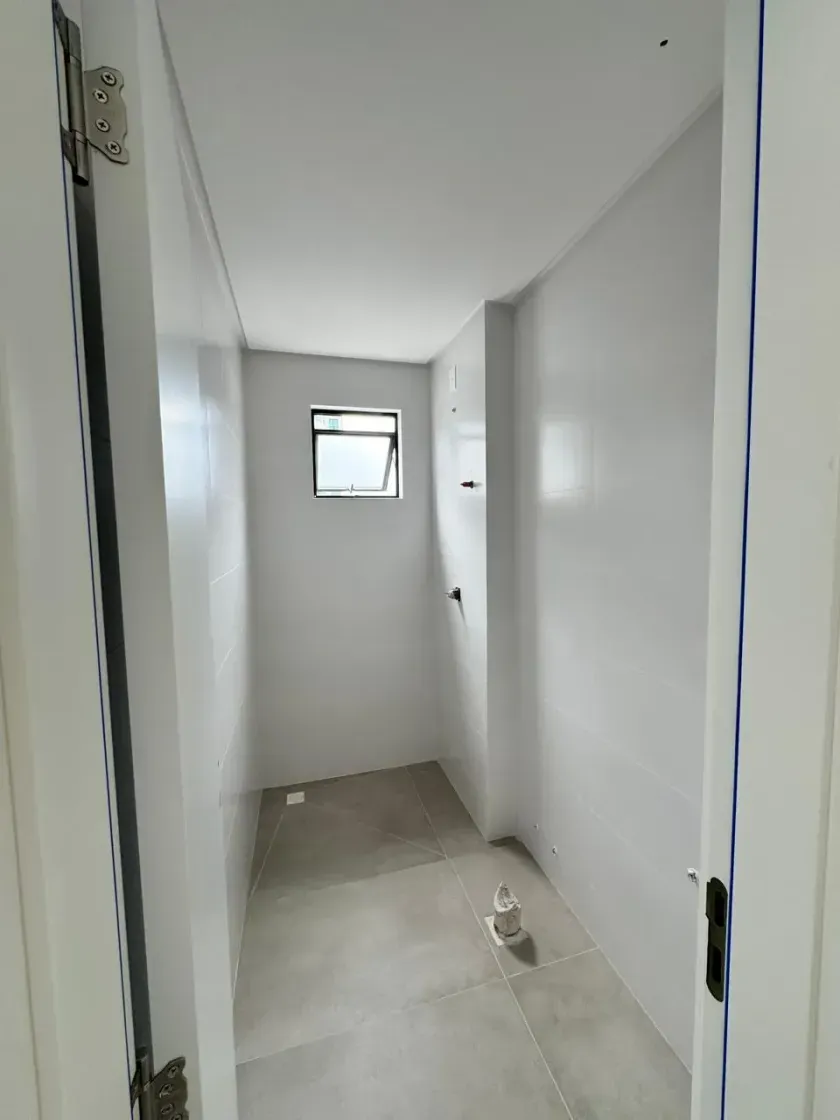 Apartamento no Centro com 4 suítes e 3 vagas de garagem em Balneário Camboriú — foto 4