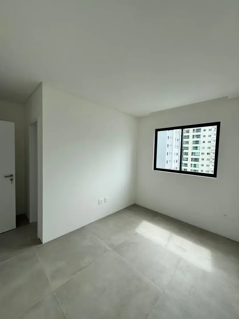 Apartamento no Centro com 4 suítes e 3 vagas de garagem em Balneário Camboriú — foto 6