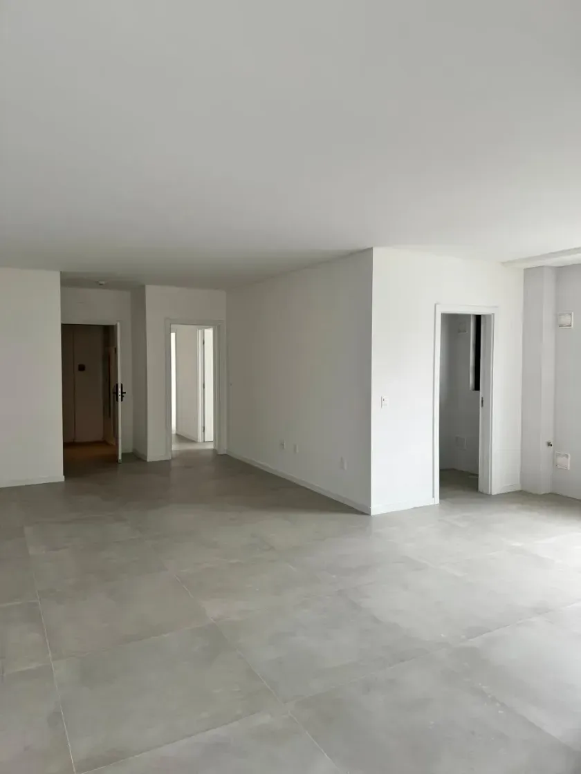 Apartamento no Centro com 4 suítes e 3 vagas de garagem em Balneário Camboriú — foto 11