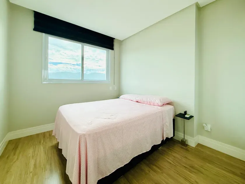 Apartamento mobiliado com 4 dormitórios sendo 2 suítes e 2 vagas de garagem em Balneário Camboriú — foto 6