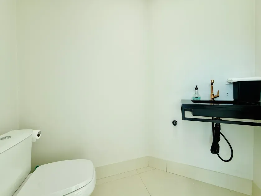 Apartamento mobiliado com 4 dormitórios sendo 2 suítes e 2 vagas de garagem em Balneário Camboriú — foto 15