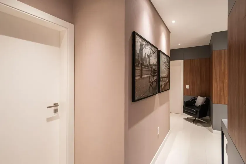 Apartamento mobiliado com 3 suítes e 3 vagas de garagem na Praia Brava em Itajaí — foto 9