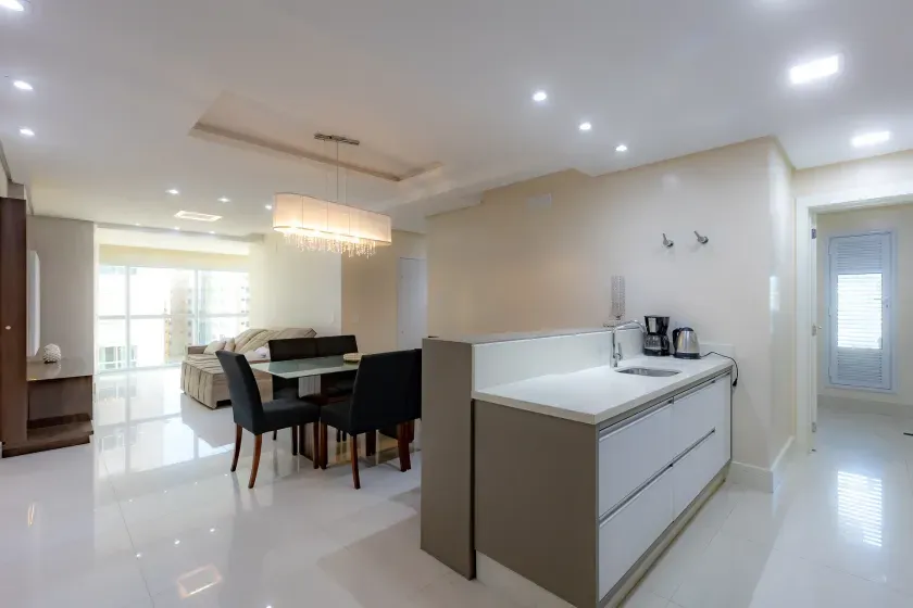 Apartamento Quadra Mar - Alto padrão, Finamente Mobiliado e Decorado em Balneário Camboriú — foto 7