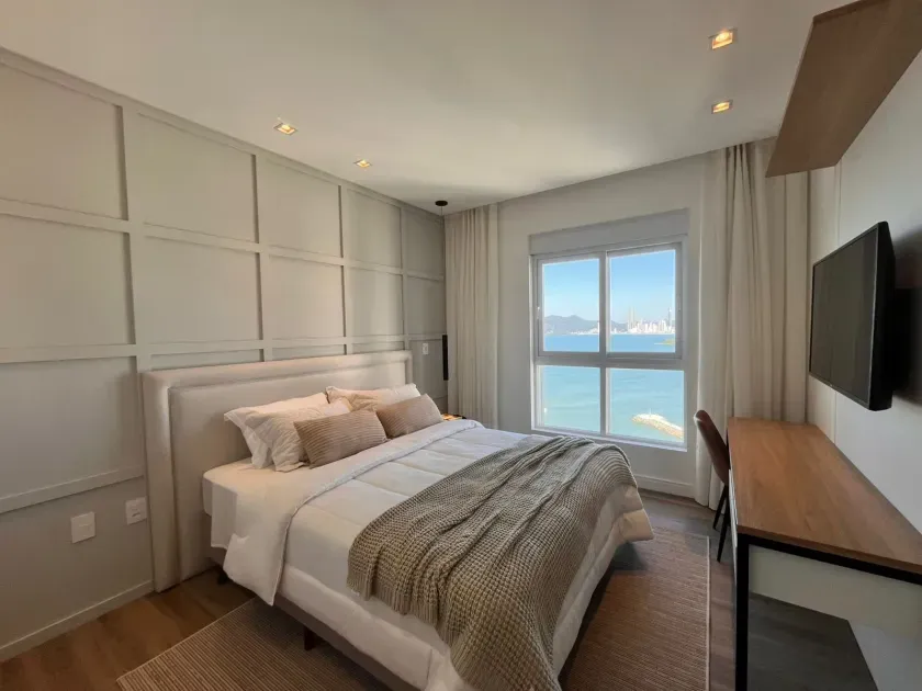 Apartamento na quadra do mar finamente mobiliado com 04 suítes e 04 vagas de garagem. — foto 25