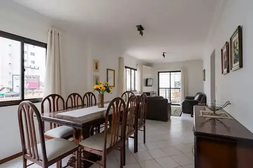 Apartamento com 4 dormitórios sendo 1 suíte e 2 vagas de garagem no Centro de Balneário Camboriú/SC — foto 4