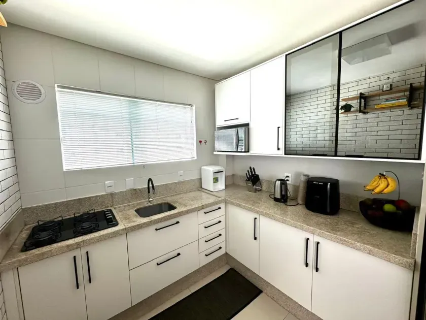 Apartamento com 3 suítes sendo 2 demi  e 2 vagas de garagem -  Àrea Central de Balneário Camboriú/SC — foto 8