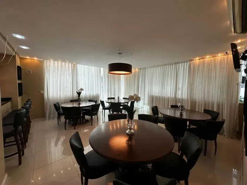 Apartamento com 3 suítes sendo 2 demi  e 2 vagas de garagem -  Àrea Central de Balneário Camboriú/SC — foto 15