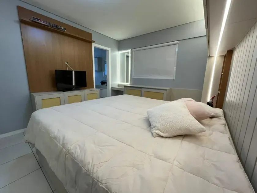 Apartamento com 3 suítes sendo 2 demi  e 2 vagas de garagem -  Àrea Central de Balneário Camboriú/SC — foto 22