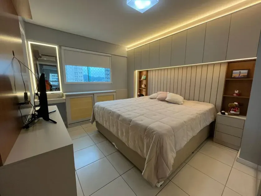 Apartamento com 3 suítes sendo 2 demi  e 2 vagas de garagem -  Àrea Central de Balneário Camboriú/SC — foto 23