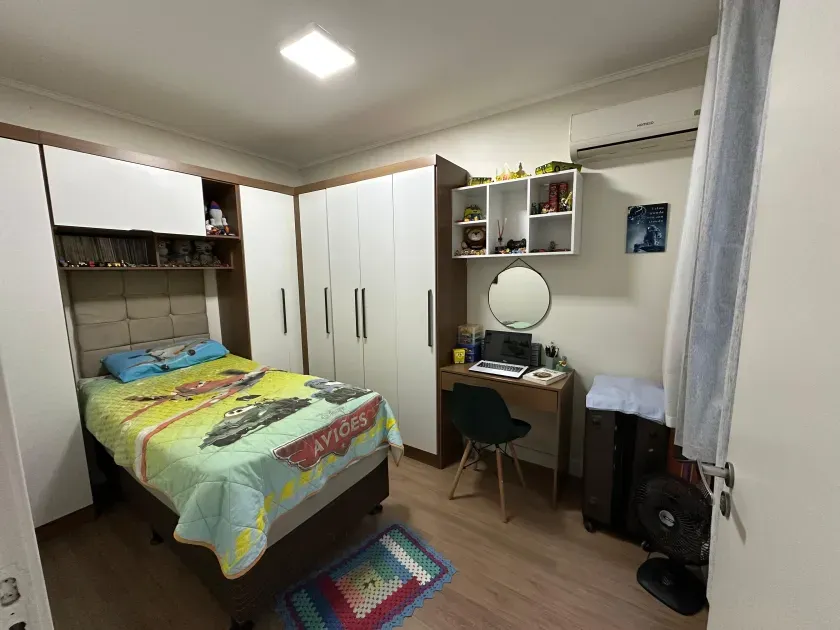 Sobrado com 5 dormitórios sendo 1 suíte e 2 vagas de garagem em Balneário Camboriú/SC — foto 9
