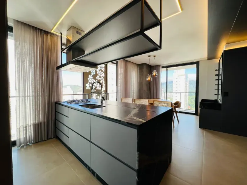 Apartamento com 3 suítes e 3 vagas de garagem em Balneário Camboriú/Sc — foto 2