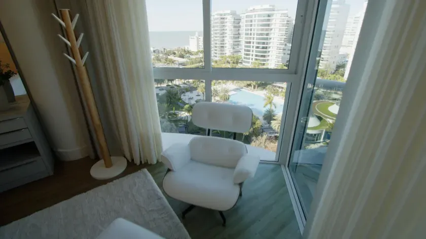 Apartamento mobiliado com 4 suítes e 3 vagas de garagem na Praia Brava em Itajaí/SC — foto 10