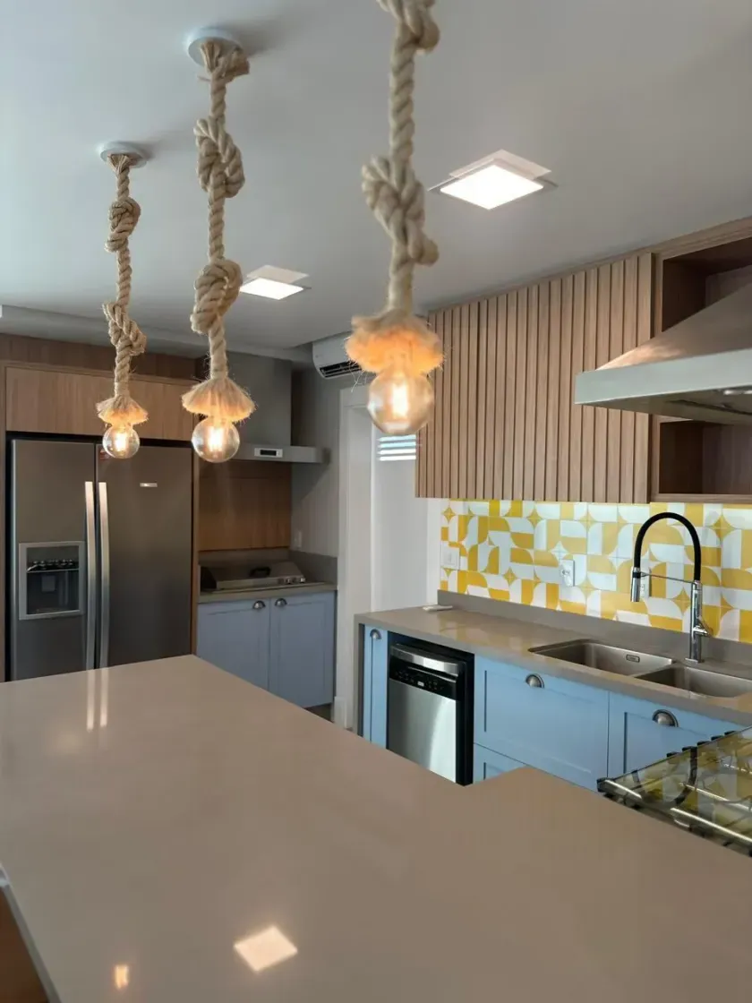 Apartamento mobiliado com 4 dormitórios sendo 3 suítes e 3 vagas no Centro de Balneário Camboriú — foto 2