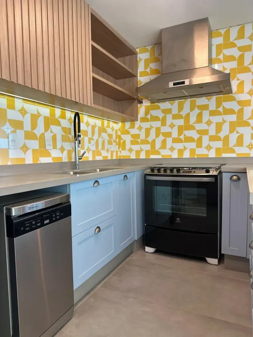 Apartamento mobiliado com 4 dormitórios sendo 3 suítes e 3 vagas no Centro de Balneário Camboriú — foto 6