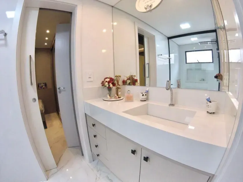 Apartamento mobiliado com 1 suíte, 2 demi suítes e 1 vaga de garagem em Balneário Camboriú — foto 11