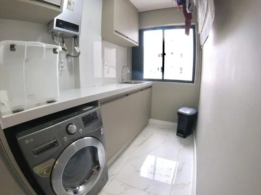 Apartamento mobiliado com 1 suíte, 2 demi suítes e 1 vaga de garagem em Balneário Camboriú — foto 14