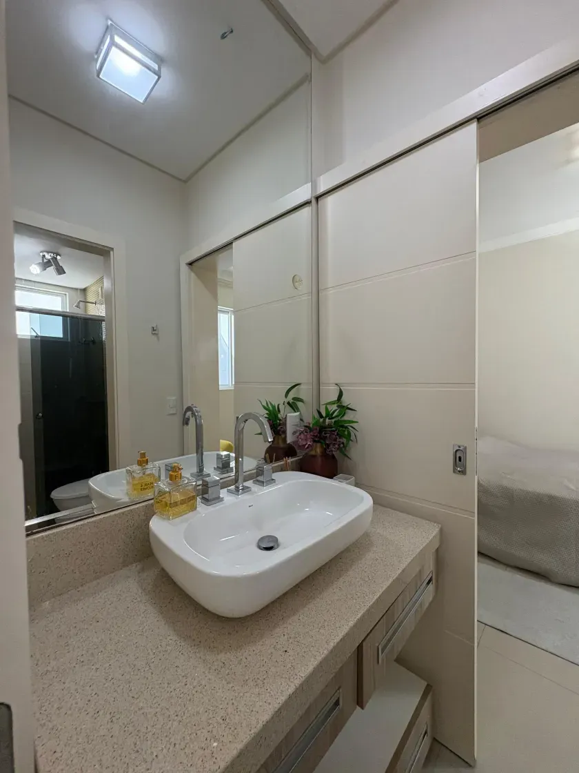 Apartamento mobiliado na Praia Brava com 1 suíte, 2 demi-suítes e 2 vagas de garagem em Itajaí/SC — foto 22