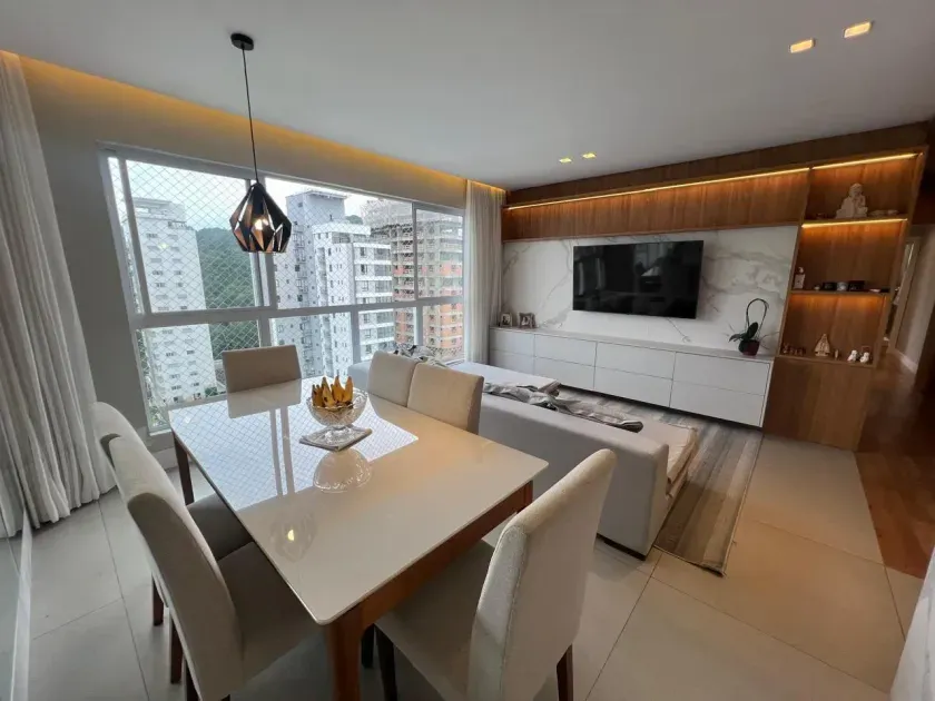 Apartamento com 3 suítes e 2 vagas de garagem Bairro Pioneiros em Balneário Camboriú/SC — foto 3