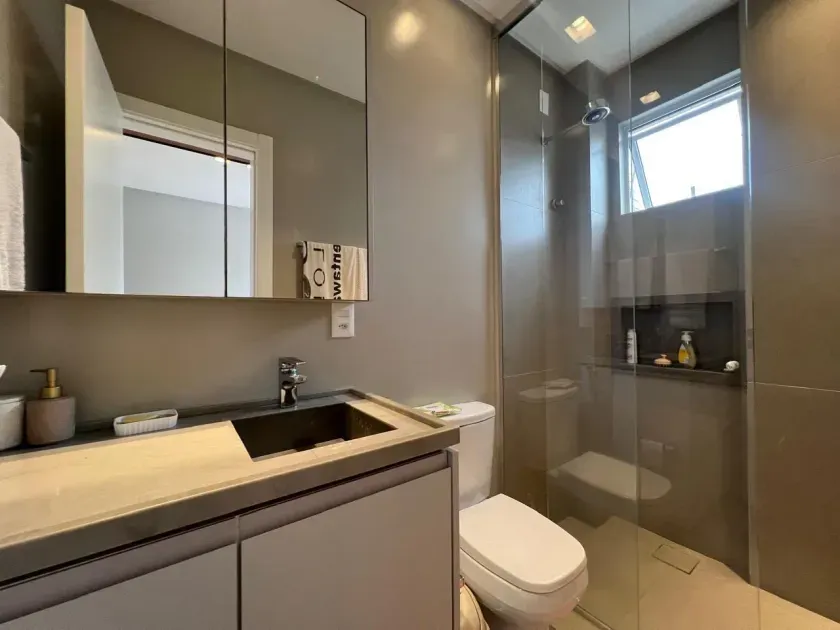Apartamento com 3 suítes e 2 vagas de garagem Bairro Pioneiros em Balneário Camboriú/SC — foto 15