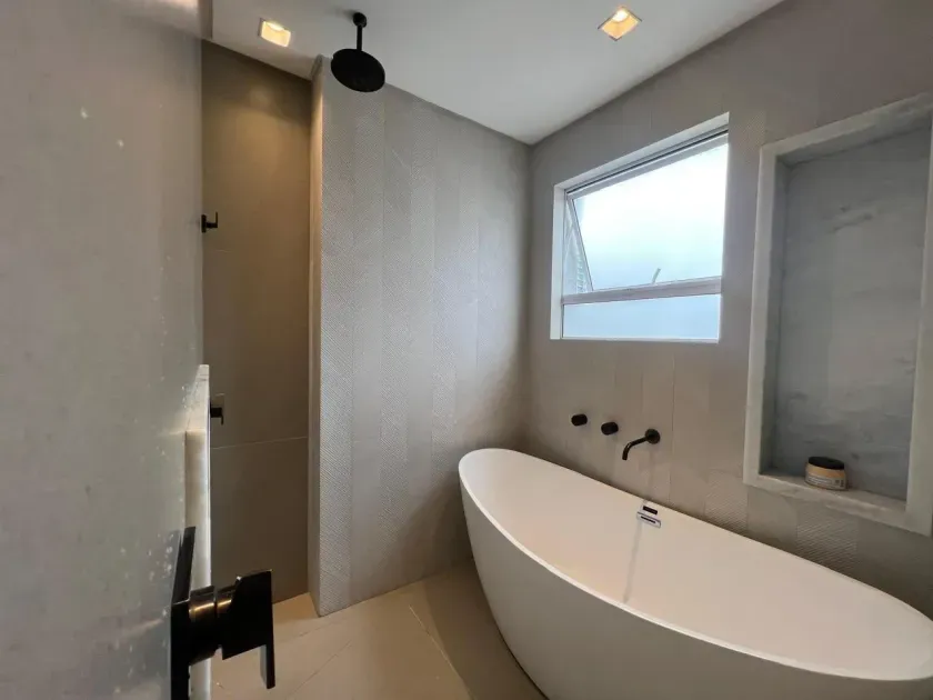 Apartamento com 3 suítes e 2 vagas de garagem Bairro Pioneiros em Balneário Camboriú/SC — foto 12