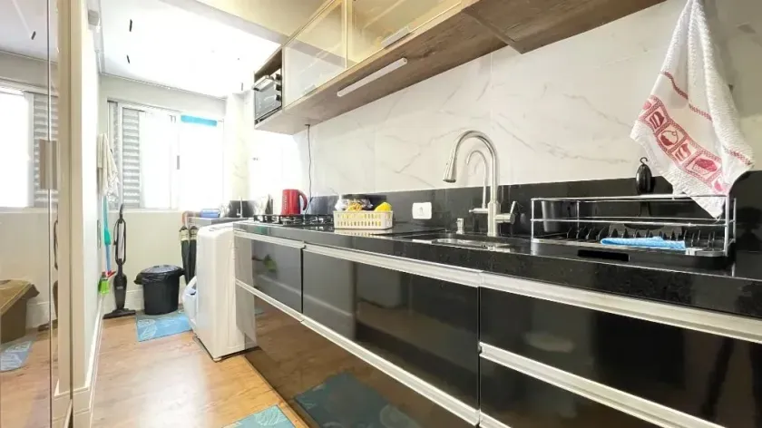 Apartamento Totalmente Reformado no Centro de Balneário Camboriú — foto 4