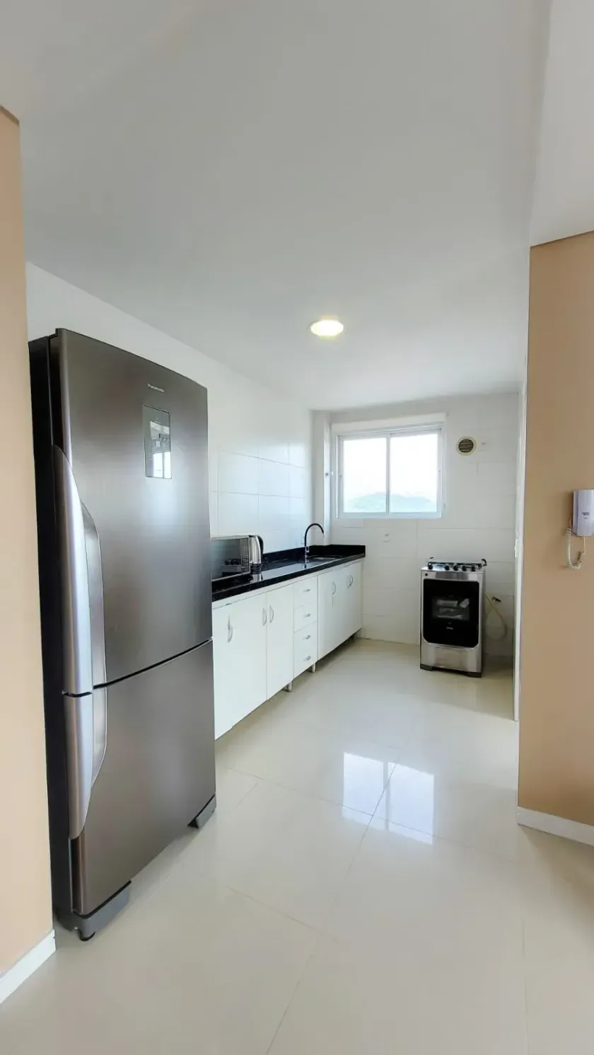 Apartamento com 3 dormitórios sendo 1 suíte e 2 vagas de garagem em Balneário Camboriú/SC — foto 3