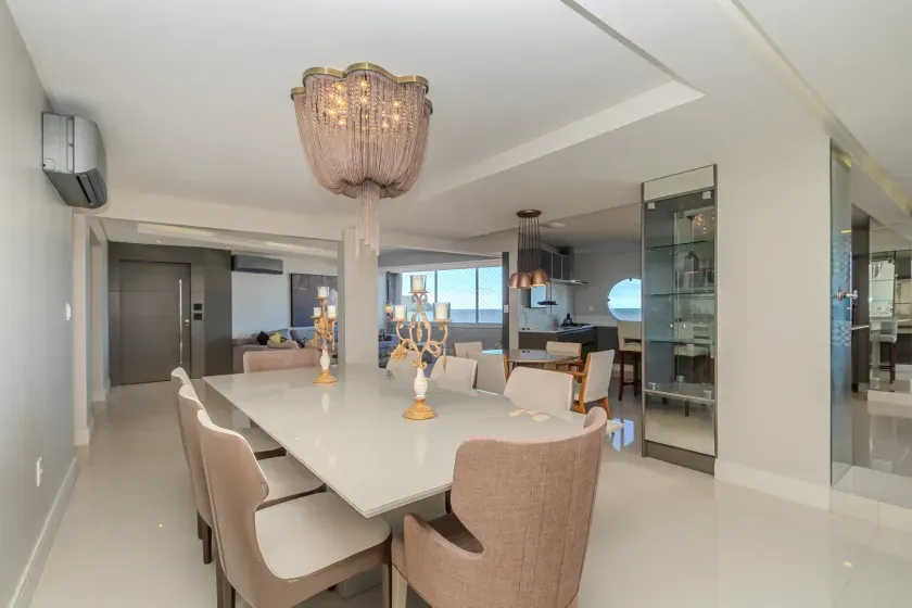 Apartamento de 3 suites e 1 vaga de garagem frente mar em Balneário Camboriú/SC — foto 4