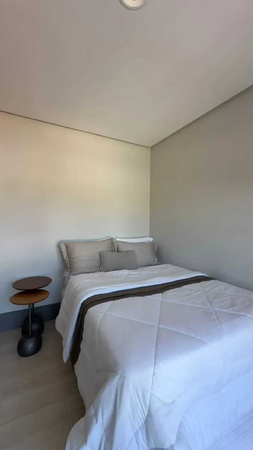 Apartamento vista mar mobiliado com 4 suítes e 3 vagas de garagem na praia Brava em Itajaí — foto 10
