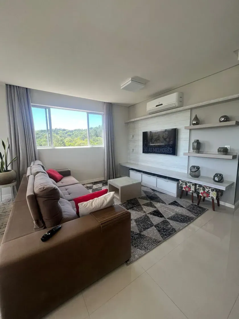 Apartamento com 2 suítes e 2 vagas de garagem no Bairro Pioneiros em Balneário Camboriú/SC — foto 2