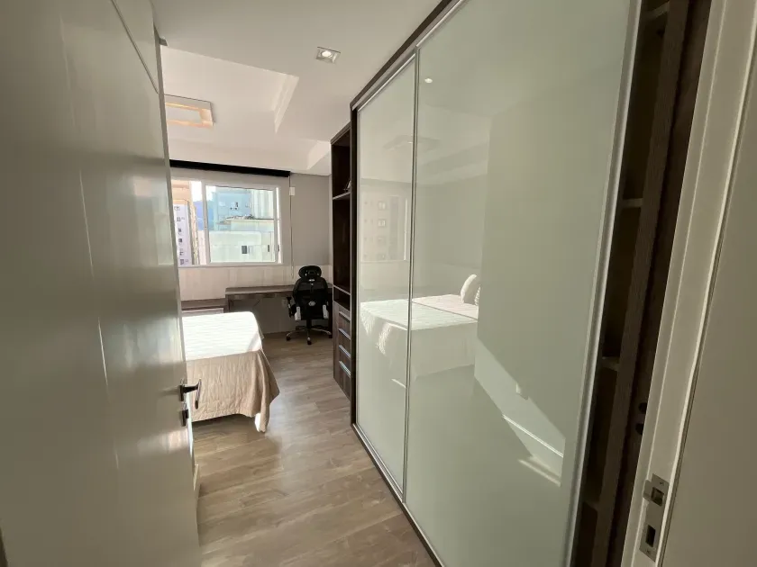 Apartamento duplex finamente mobiliado 3 suítes e 2 vagas no Centro de Balneário Camboriú/SC — foto 42