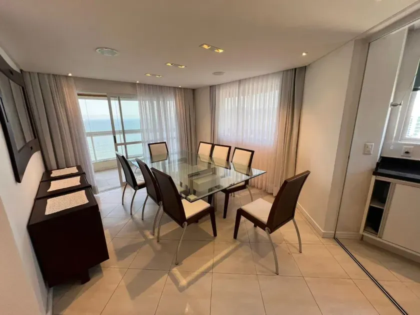 Apartamento frente mar com 3 suítes e 4 vagas de garagem em Balneário Camboriú — foto 10