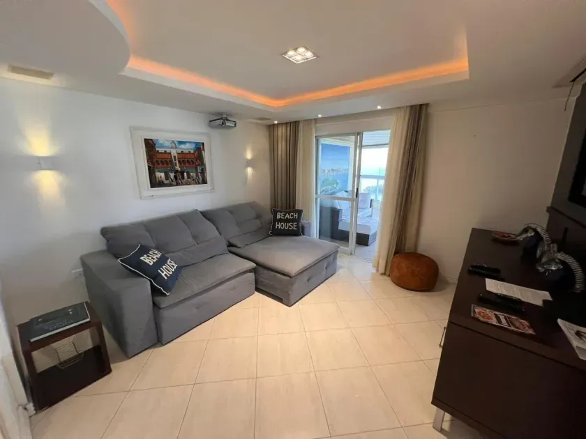 Apartamento frente mar com 3 suítes e 4 vagas de garagem em Balneário Camboriú — foto 12