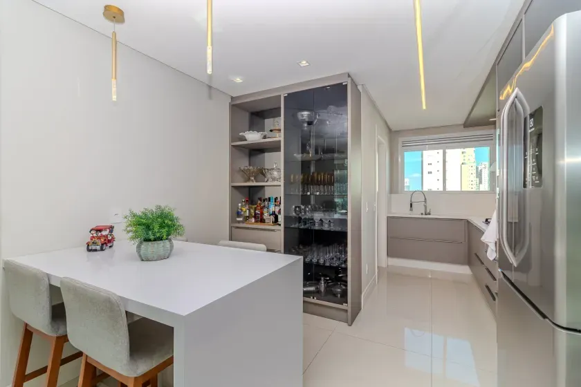 Apartamento 2 suítes e 2 dormitórios com 2 vagas de garagem em Balneário Camboriú/SC — foto 8