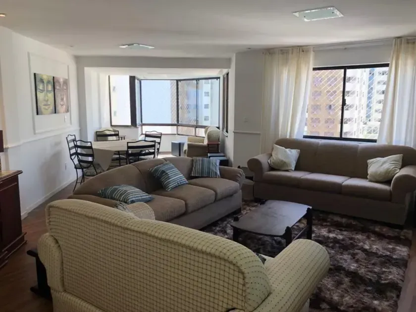 Cobertura duplex com 4 dormitórios sendo 1 suíte e 2 vagas de garagem em Balneário Camboriú/SC — foto 3