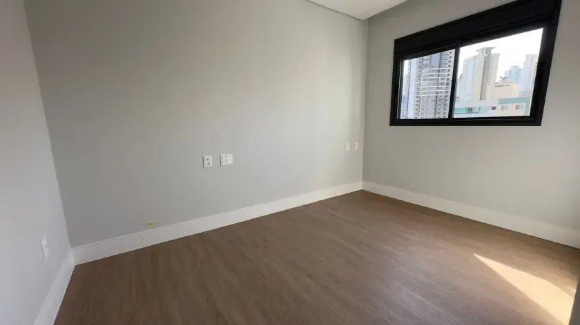 Apartamento de 3 suítes e 2 vagas de garagem no centro de Balneário Camboriú/SC — foto 10