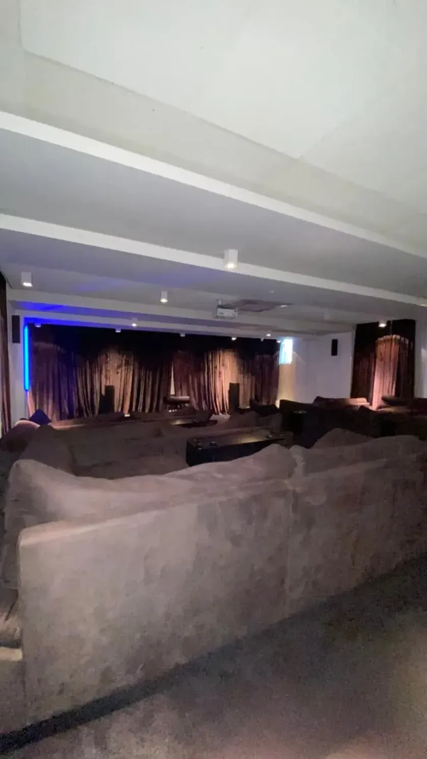 Apartamento vista mar mobiliado com 3 suítes e 3 vagas de garagem no Centro de Balneário Camboriú — foto 19