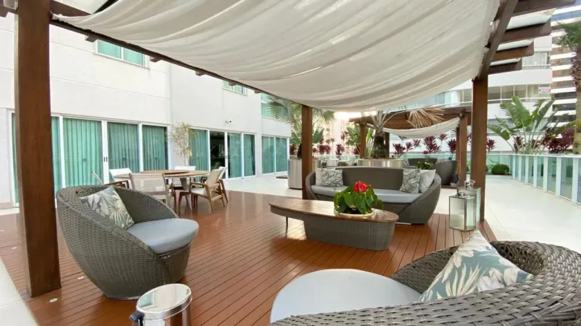 Apartamento vista mar mobiliado com 3 suítes e 3 vagas de garagem no Centro de Balneário Camboriú — foto 16