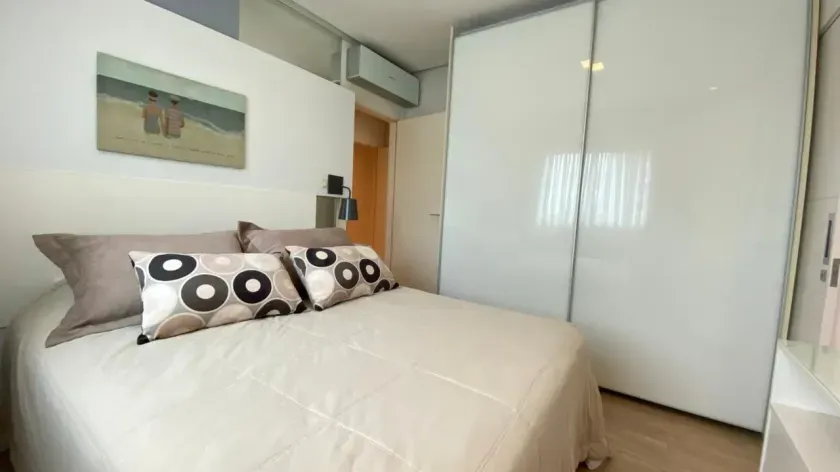 Apartamento vista mar mobiliado com 3 suítes e 3 vagas de garagem no Centro de Balneário Camboriú — foto 11