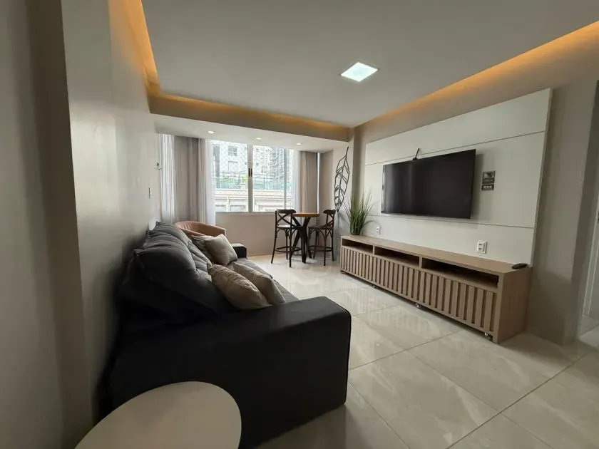 Apartamento reformado de 3 dormitórios sendo 2 suítes e 1 vaga - Balneário Camboriú/SC — foto 2