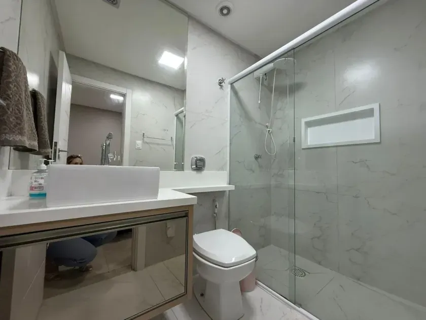 Apartamento reformado de 3 dormitórios sendo 2 suítes e 1 vaga - Balneário Camboriú/SC — foto 11